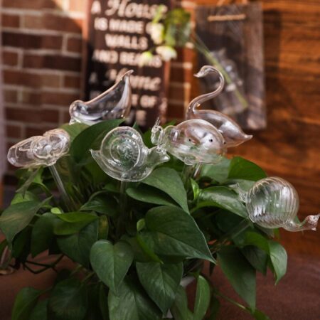 -Self Watering Apparaat Tuin Transparant Cartoon Dier Vormige Automatische Druipen Sprinkler Bloempot Gieter Gereedschap